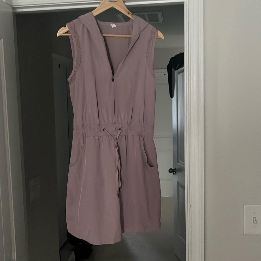 Small ideology athletic dress